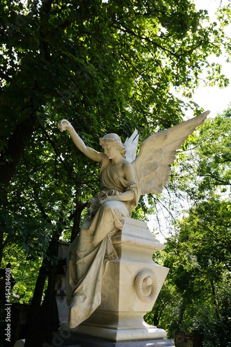 Père Lachaise statue 2021