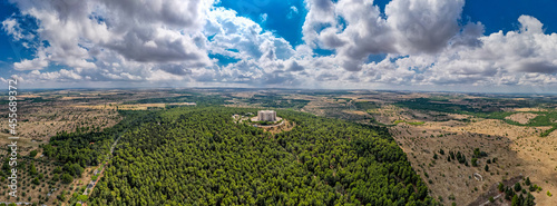 Castel del monte vista aerea, patrimonio unesco, puglia