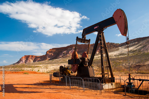 sonda de petróleo no litoral do rio grande do norte brasil