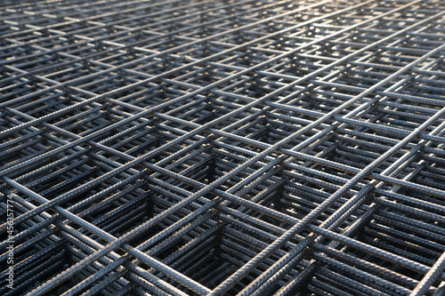 The rebar is bonded with steel wire for use as a construction infrastructure. Which part of the rebar has rusted due to chemical reactions.