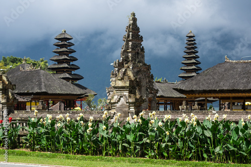 The temple complex Pura Ulun Danu Beratan