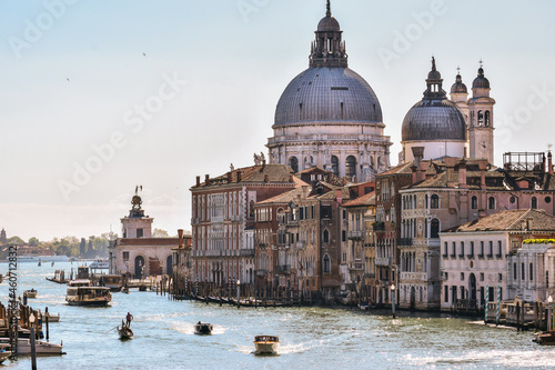 The banks of the Grand Canal are lined with more than 170 buildings, most of which date from the 13th to the 18th century, and demonstrate the welfare and art created by the Republic of Venice. 