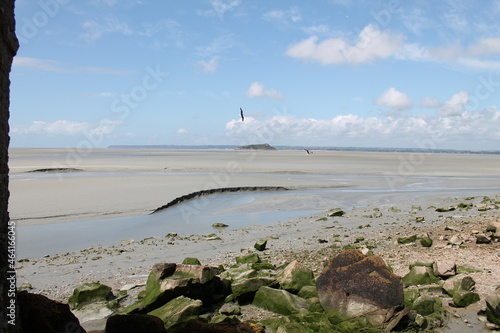 Marée basse au Mont-Saint-Michel Manche France