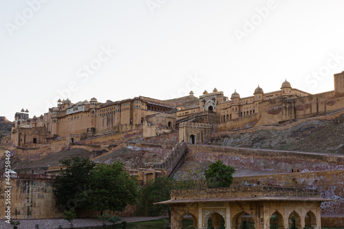 インド ジャイプルにあるラージャスターンの丘陵城塞群のアンベール城
