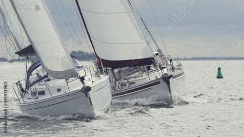 Sailing: "Wettrennen im Wind"
