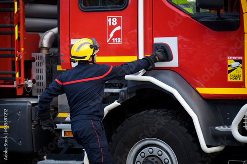 firefighter in action during a training in france