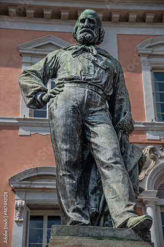 Galileo Galilei statue in Pisa, Italy. This bronze, made by the Versilia foundry, with lost wax, is a tribute that the artists Gabriele Vicari and Armando Barbon, Pisa, Italy