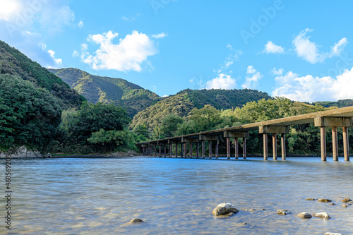 初秋の勝間沈下橋 高知県四万十市 Katsuma chinka bridge in early autumn. Kochi-ken Shimanto city