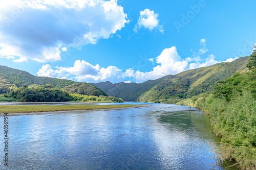 初秋の佐田沈下橋から見た景色 高知県四万十市 Scenery seen from Sada chinka bridge in early autumn. Kochi-ken Shimanto city