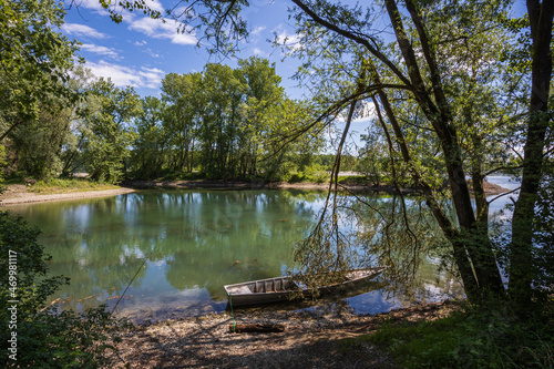 barca nella banca Ayala, parco del Ticino