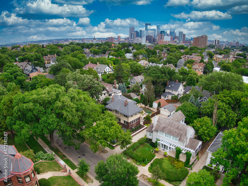 Minneapolis Skyline with neighborhood