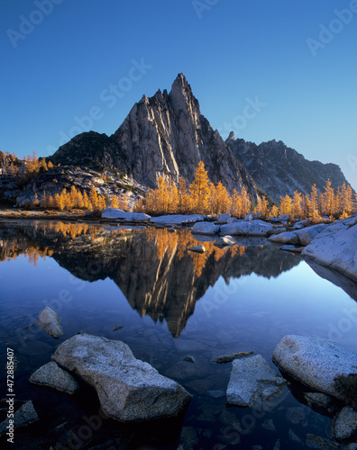 Washington State, Alpine Lakes Wilderness, Enchantment Lakes, Prusik Peak reflected in Gnome Tarn