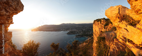 France, Provence, Bouches-du-Rhone, Cassis, View over Cassis from Cap Canaille