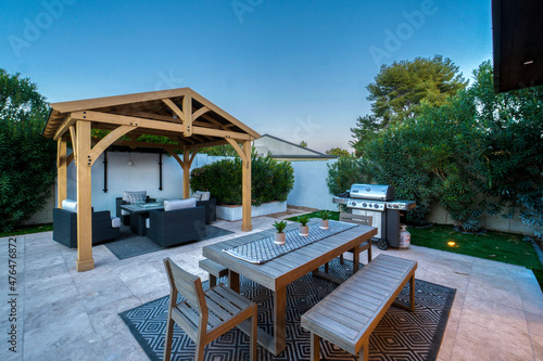 Table and chairs on the luxury back patio