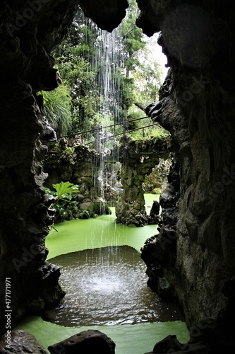Wodospad zielona woda