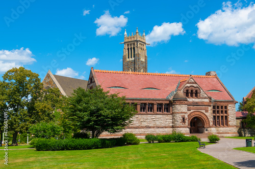 Thomas Crane Public Library is a city library at 40 Washington Street in historic city center of Quincy, Massachusetts MA, USA. The building was built in 1881 with Richardsonian Romanesque style. 