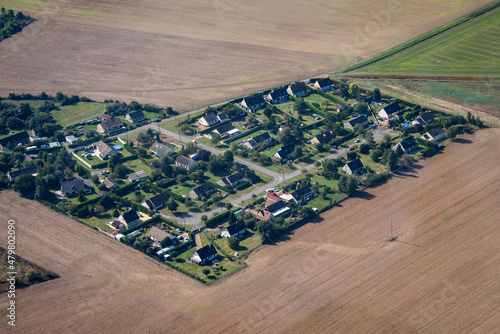 vue aérienne d'un lotissement à Marcilly-sur-Eure dans l'Eure en France