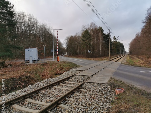 railway in the countryside, skrzyżowanie kolejowe