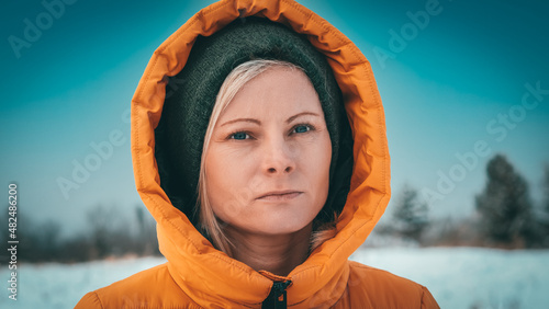 Zimowy portret kobiety