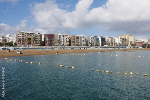 Playa de las Alcaravaneras in Las Palmas de Gran Canaria