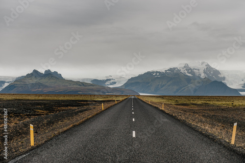 Asfaltowe drogi na Islandii