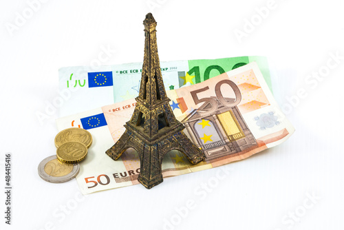Tour Eiffel and euros