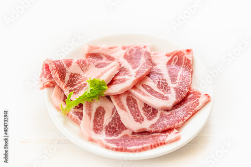 焼肉用 豚肩ロース肉