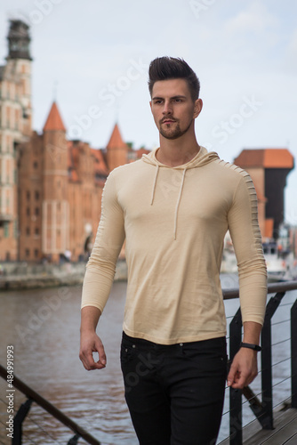 Mateusz Komorowski zdjęcia fashion w Gdańsk stare miasto 