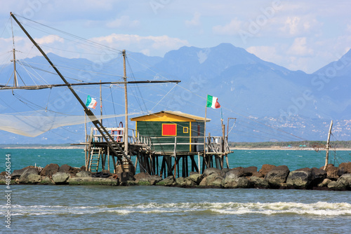 chata rybacka, połów ryb. Włochy, Piza.