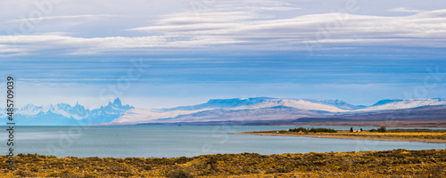Estancia by Lago Viedma (Viedma Lake) with Mount Fitz Roy (aka Cerro Chalten) behind, El Chalten, Patagonia, Argentina, South America