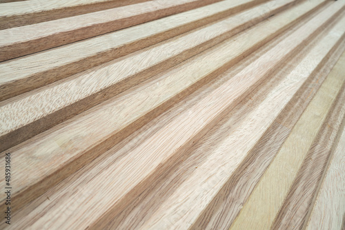 Líneas de madera de tornillo