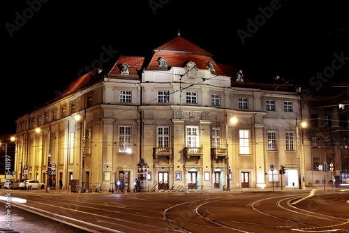 Filharmonia krakowska nocą