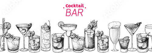 Alcoholic cocktails hand drawn vector illustration. Cocktails set. Bar menu design elements. Hand drawn sketch collection. Horizontal seamless background.