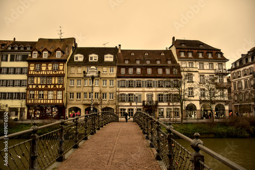 Passerelle de l'Abreuvoir sous nuage de sable - Strasbourg - France