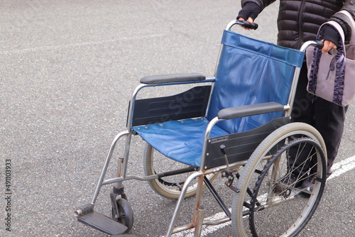 車椅子 介護 ヘルパー 障害者 