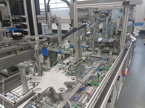 Assembly line with conveyor belt in a Lab.