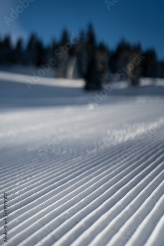 Sztruks - idealne warunki narciarskie- zima pełna śniegu - trasa ratrak