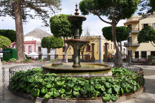 Schalenbrunnen auf dem Plaza de Santiago in Gáldar auf Gran Canaria