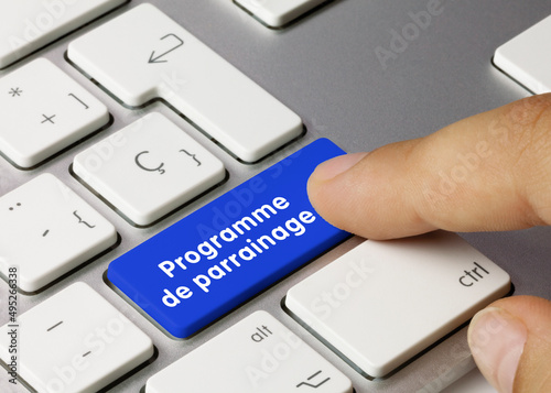 Programme de parrainage - Inscription sur la touche du clavier bleu.