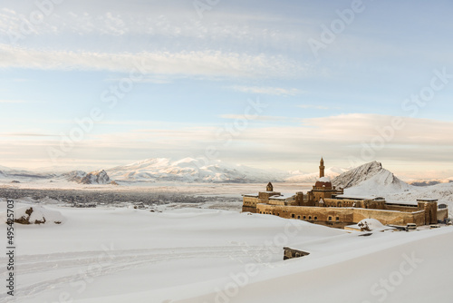 Ishak pasha palace and mosque in snow and Dogubayazit town, Ağrı, Turkey, ishakpasa, ishakpaşa