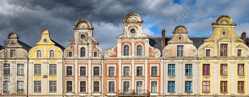 Arras architecture