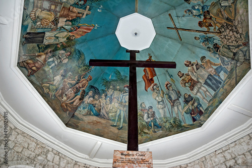 Magellan's cross monument on Cebu Philippines 20070402
