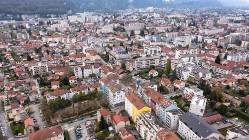 Vue aérienne de la ville de Fontaine en isère