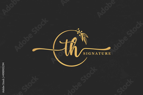golden signature initial letter th. golden signature Handwriting vector logo design illustration image