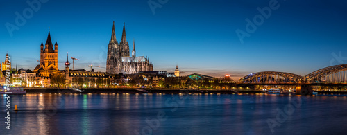 Köln - Blaue Stunde Panorama