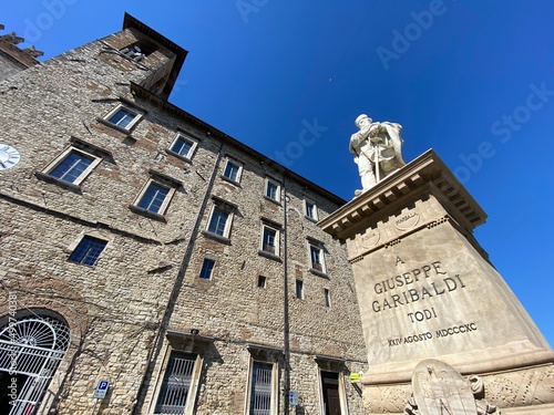 Todi piazza garibaldi