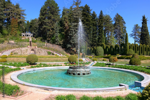 parco di villa toeplitz con fontana a varese, italia, park of villa toeplitz with fountain of varese, italy 
