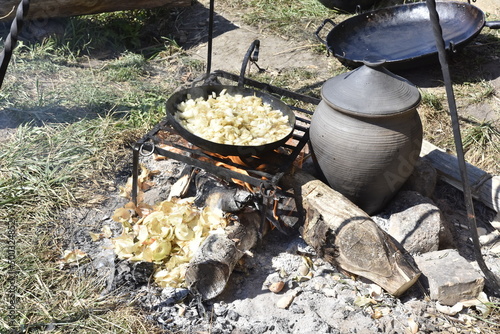 obóz Słowian i Wikingów, jedzenie, inscenizacja grodu na wyspie Wolin, 