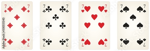 Spielkarten Symbol Vektor Set mit der Zahl sieben in schwarz und rot. Herz, Kreuz, Pik und Karo Illustration. Weißer isolierter Hintergrund.