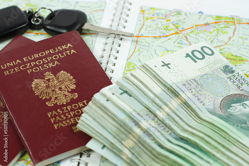 Wakacje, wydatki, planowanie podróży zagranicznej